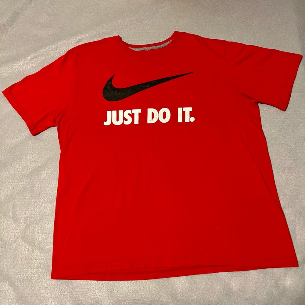Nike Men’s Red Just Do It Swoosh T-Shirt Size XL